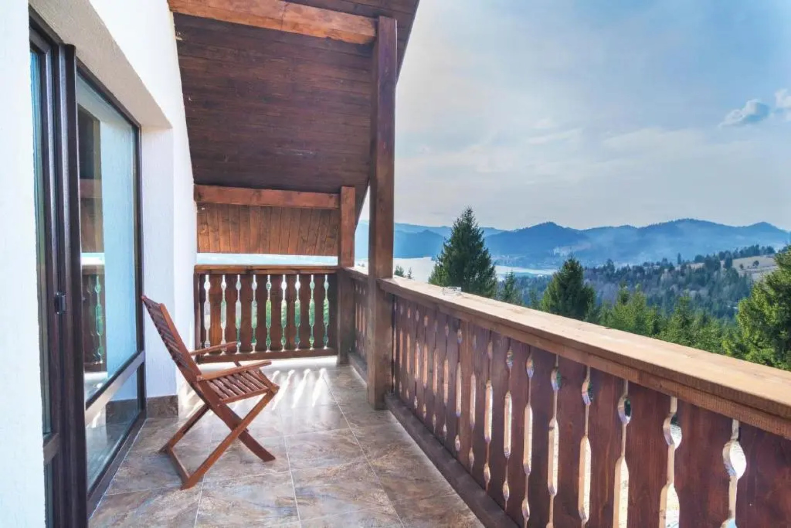 Pensiunea Lac Colibita