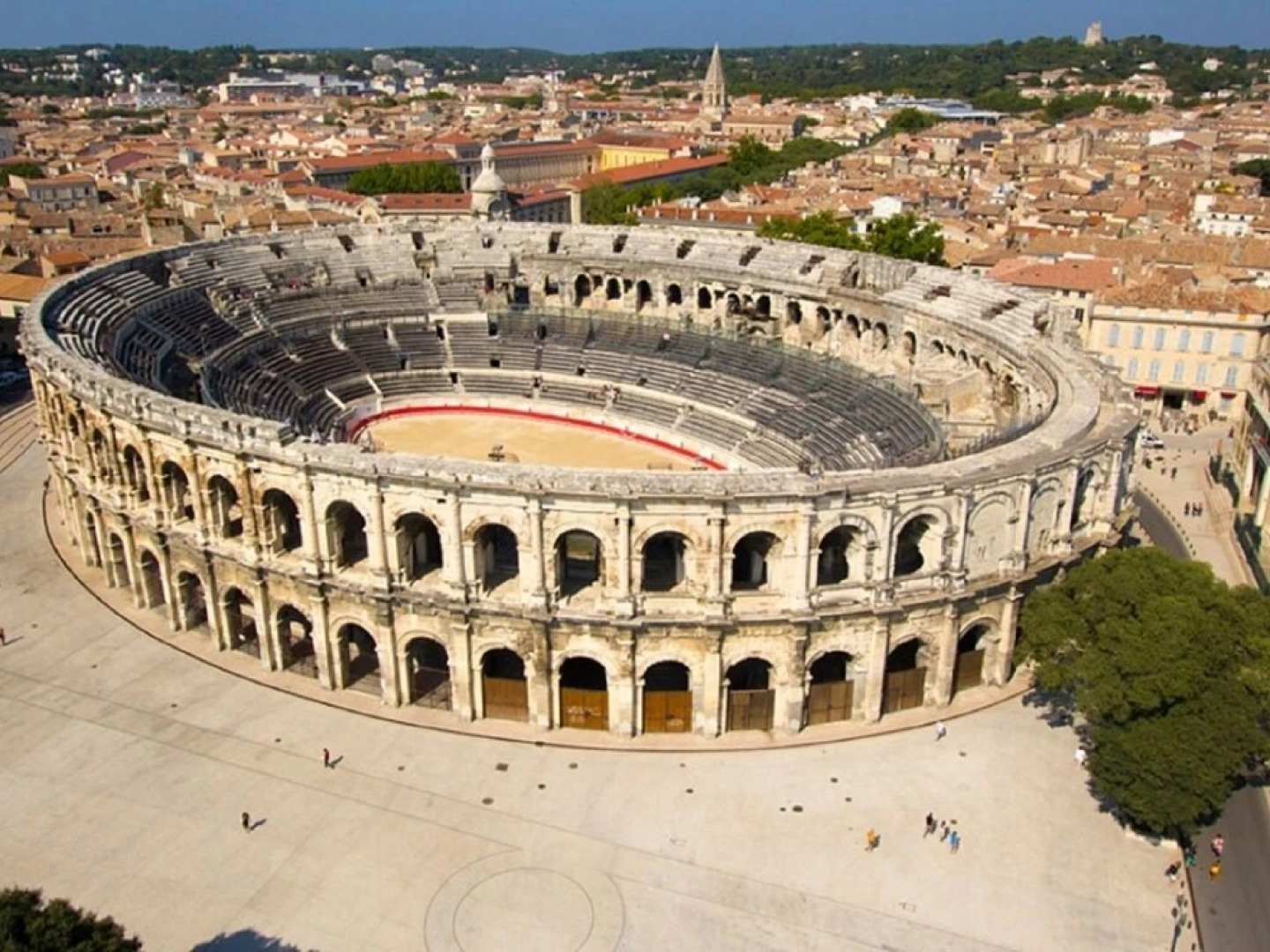 Serene Holiday Home in Les Mages With Balcony