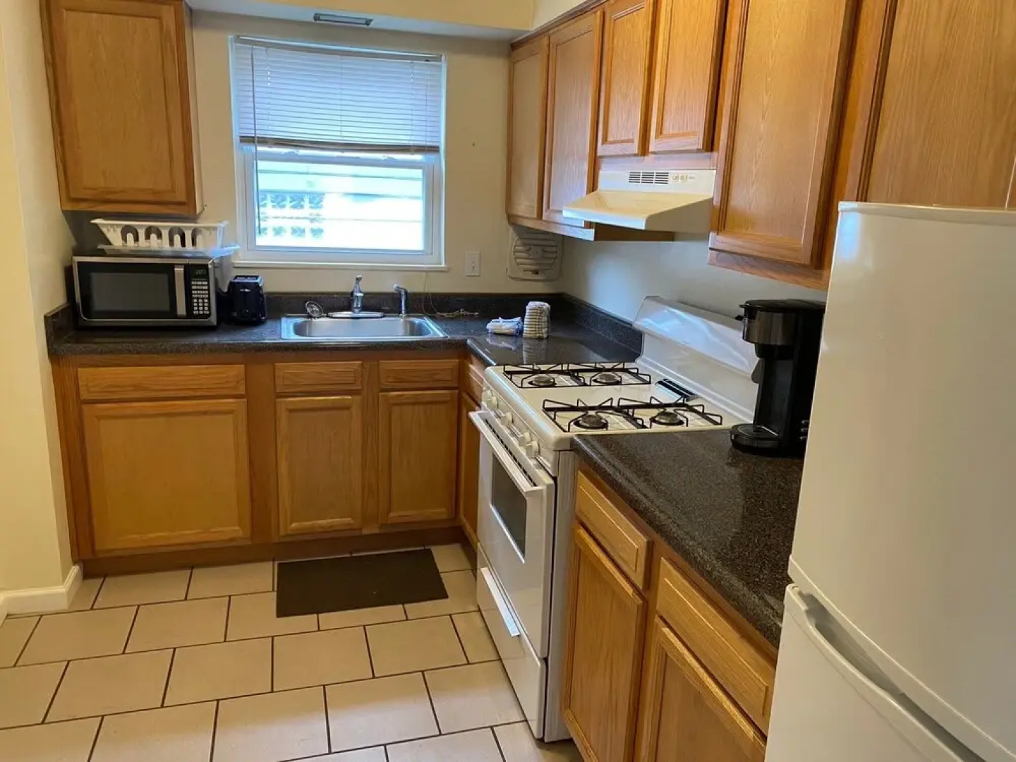 Cozy, Roomy 1 Bedroom Home in Cincinnati