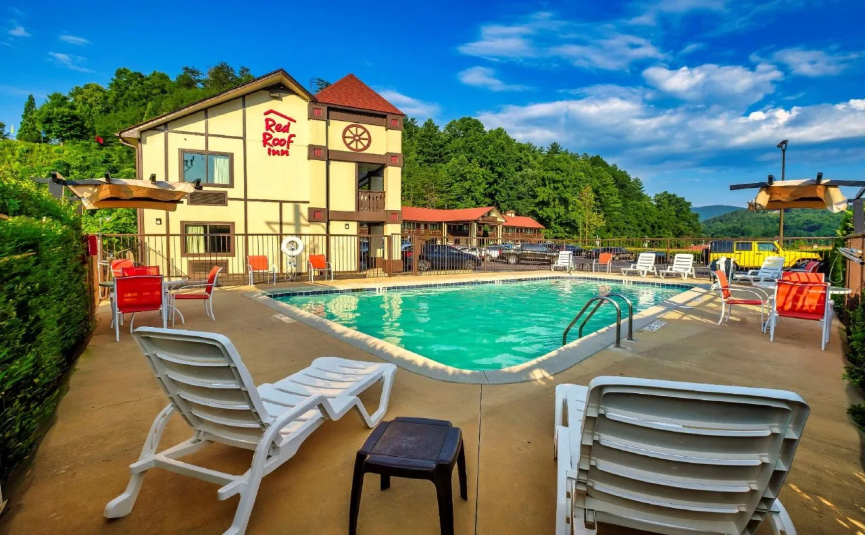 Super 8 by Wyndham Helen