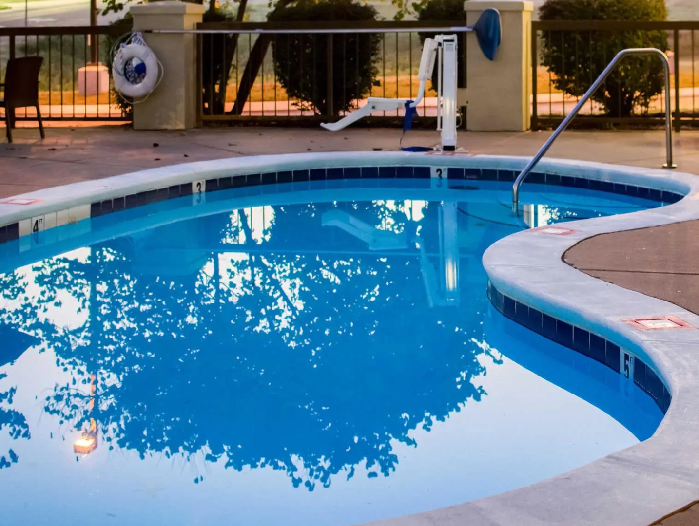 Quality Suites Atlanta Airport East