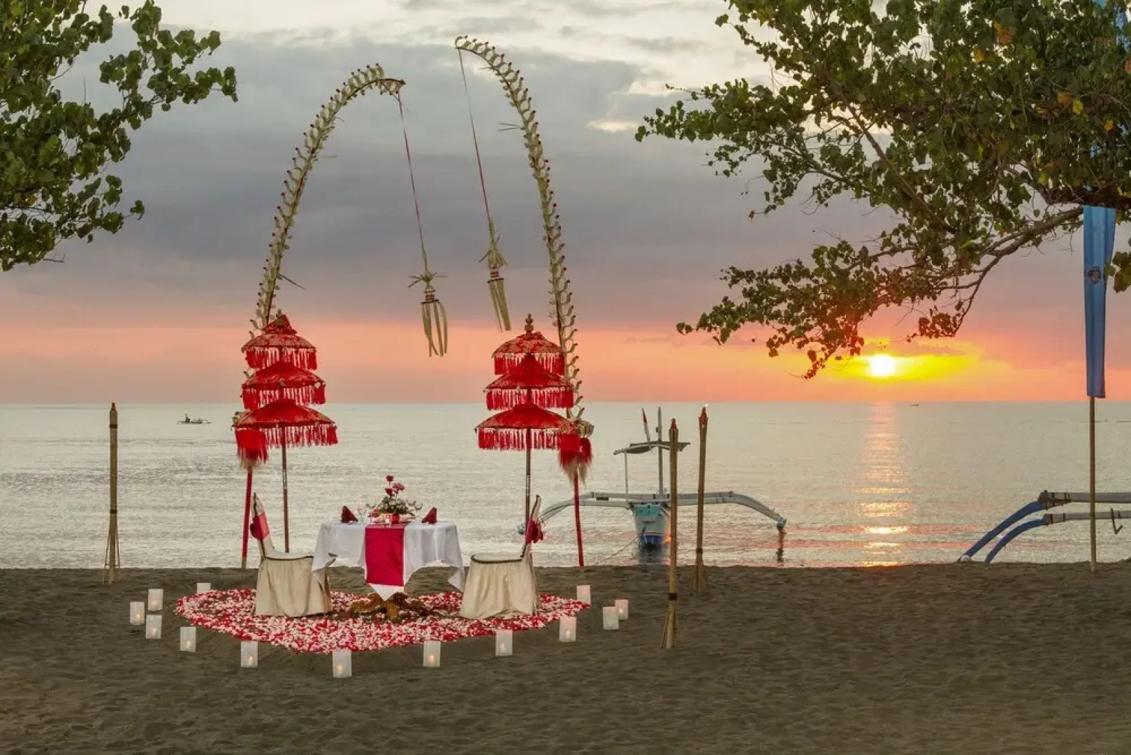 Bali Taman Lovina Resort and Spa Suites