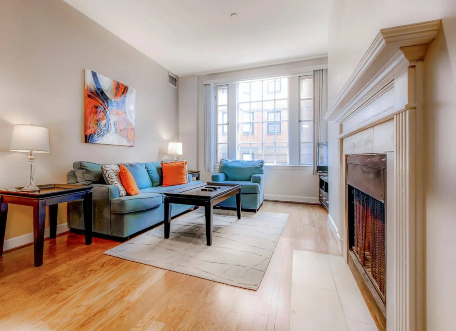 Global Luxury Suites at Main Street