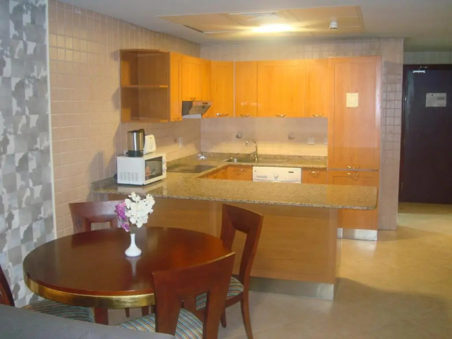 Al Manar Grand Hotel Apartments