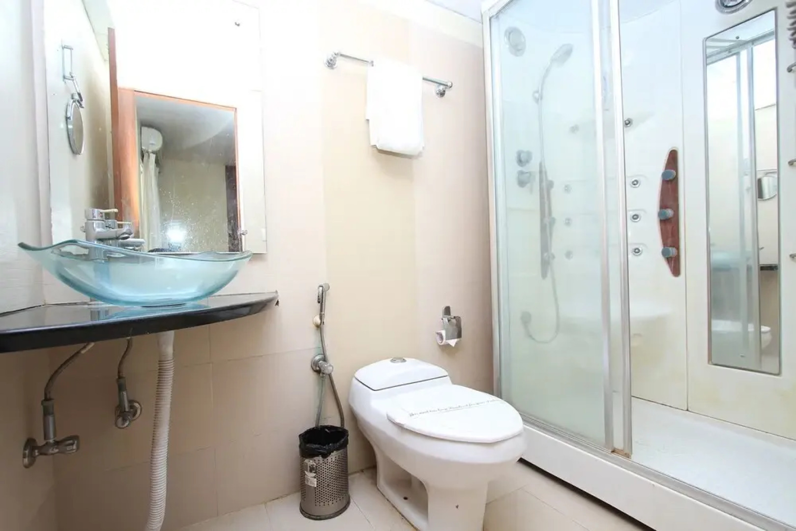 Capital O 43999 Touchstone Resort