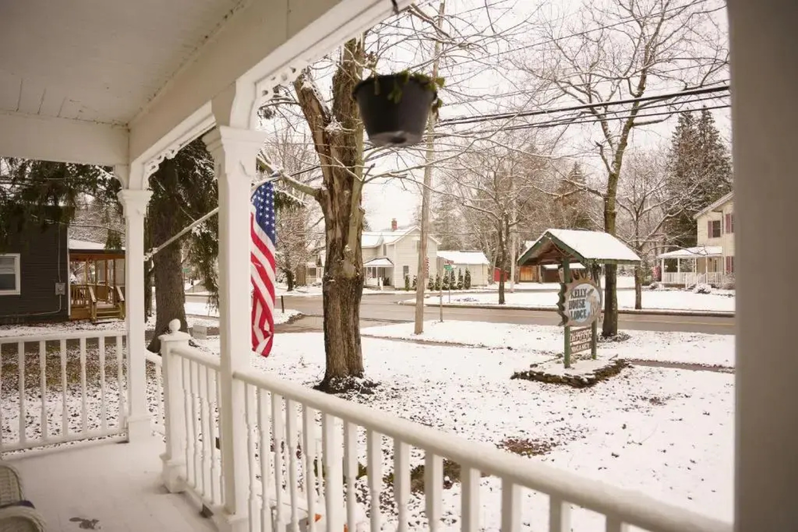 The Kelly House - 4 BR Historic Lodge - Downtown