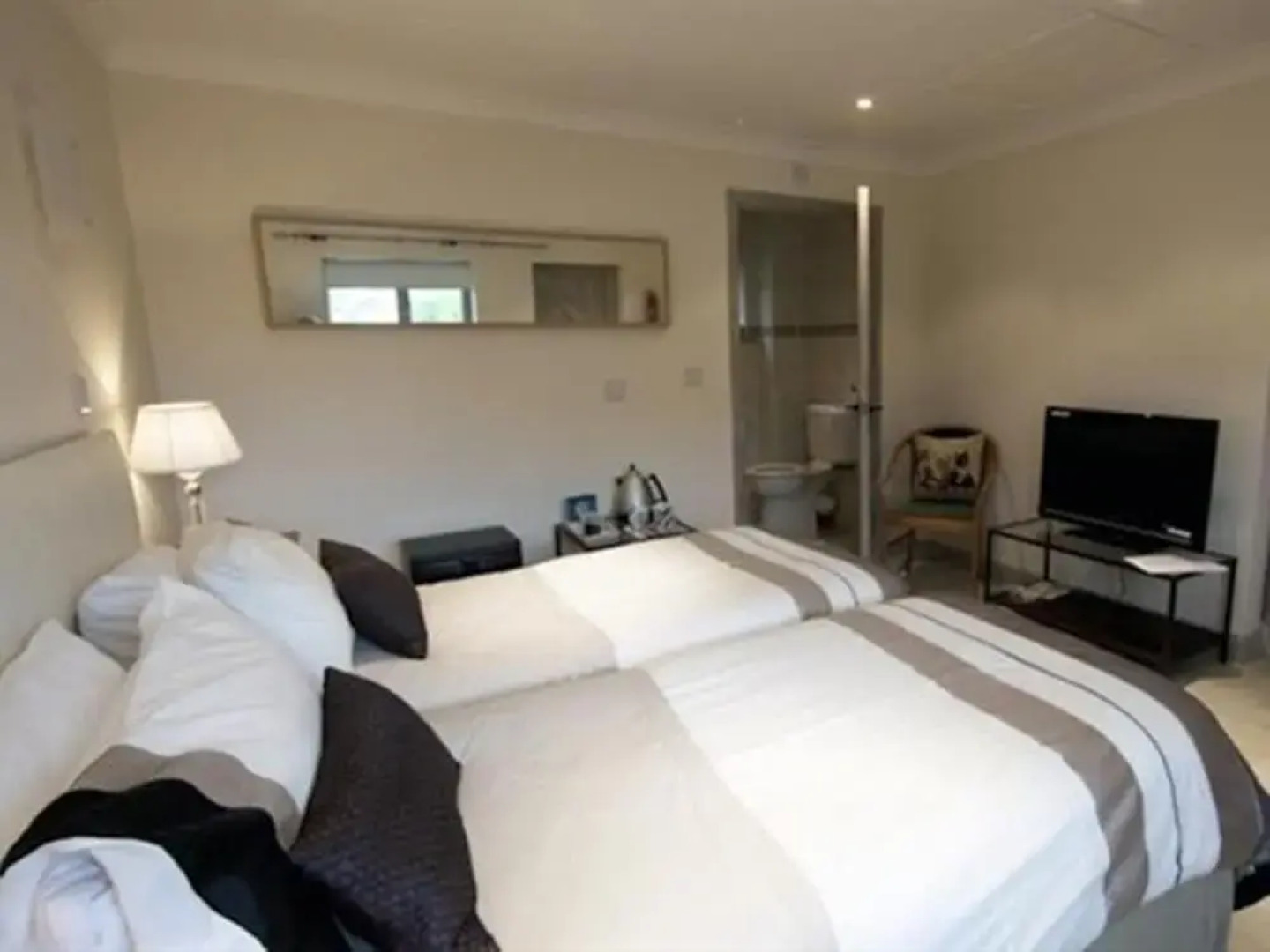 The Live and Let Live Country Inn