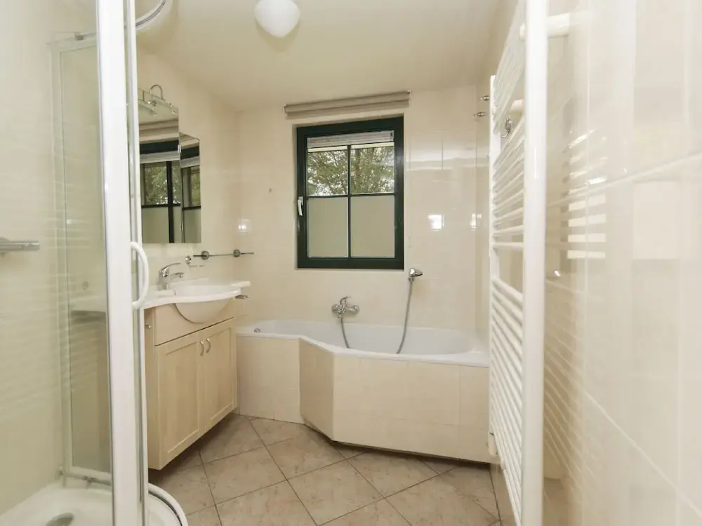 Comfy Holiday Home with Dishwasher near Meppel