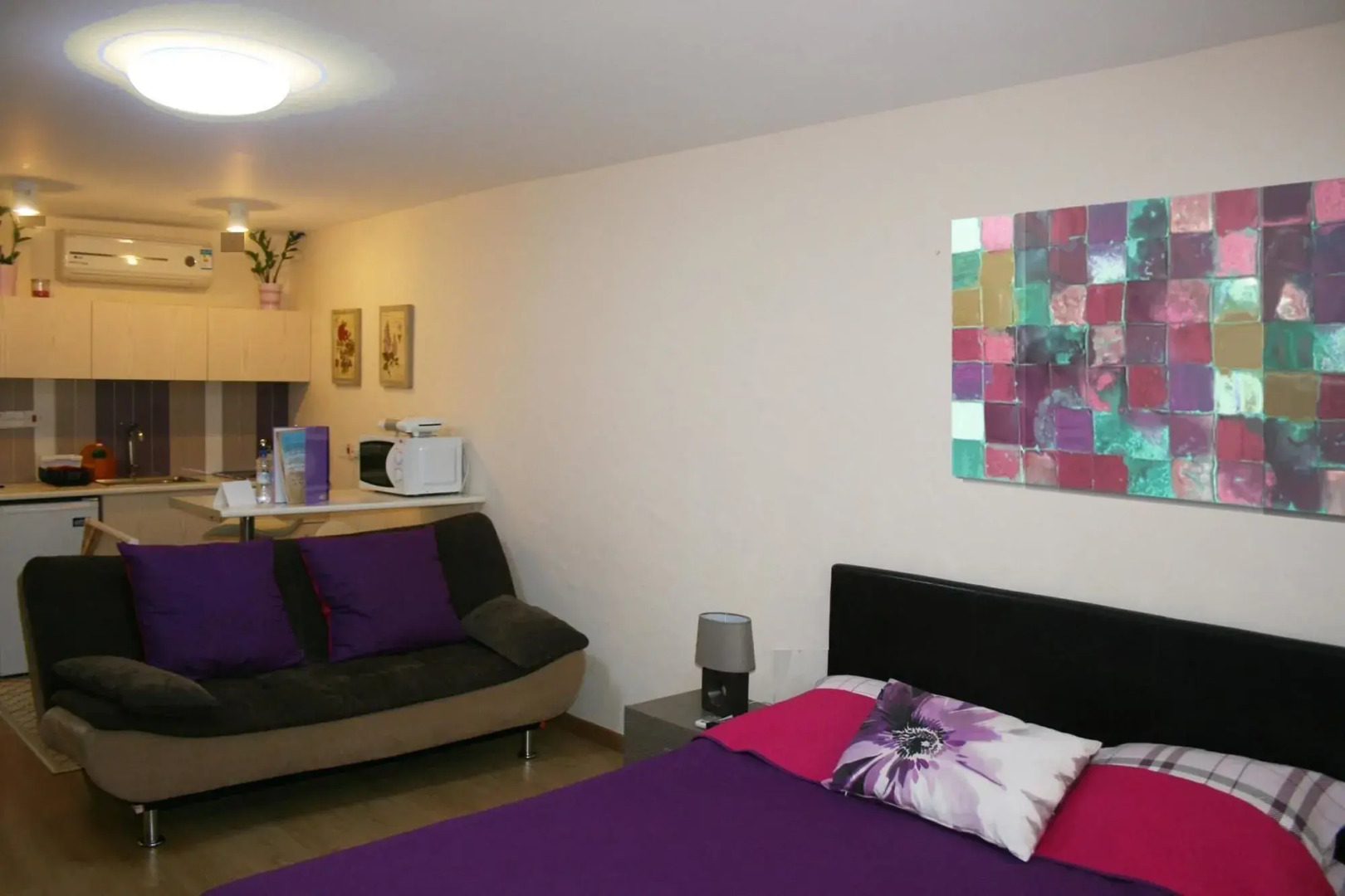 Sunrise Arches Apartments