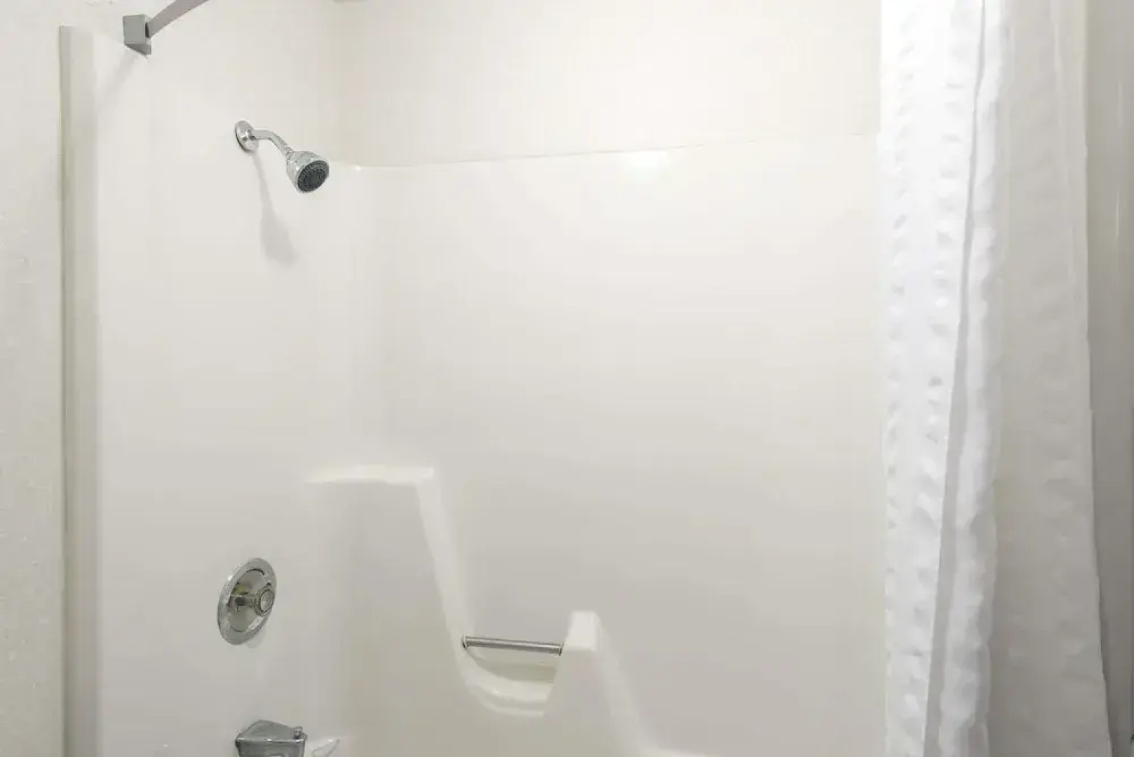 Super 8 White River Junction