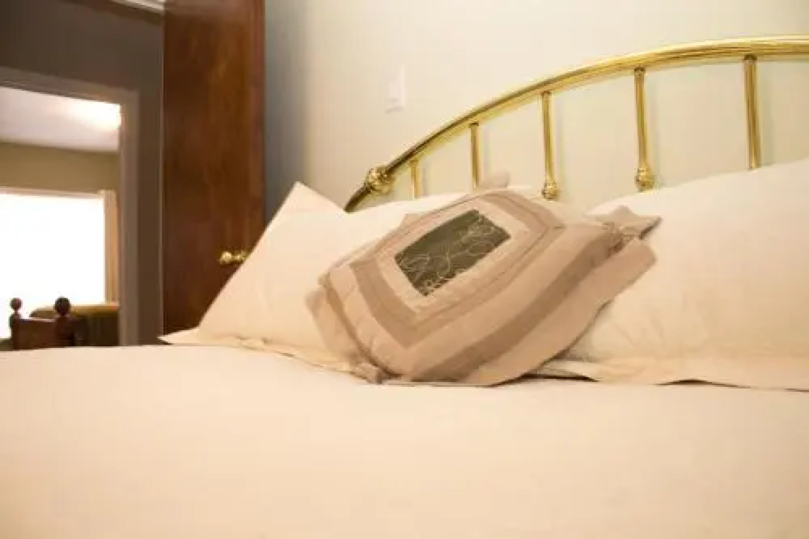 MeHomeBy Bed and Breakfast