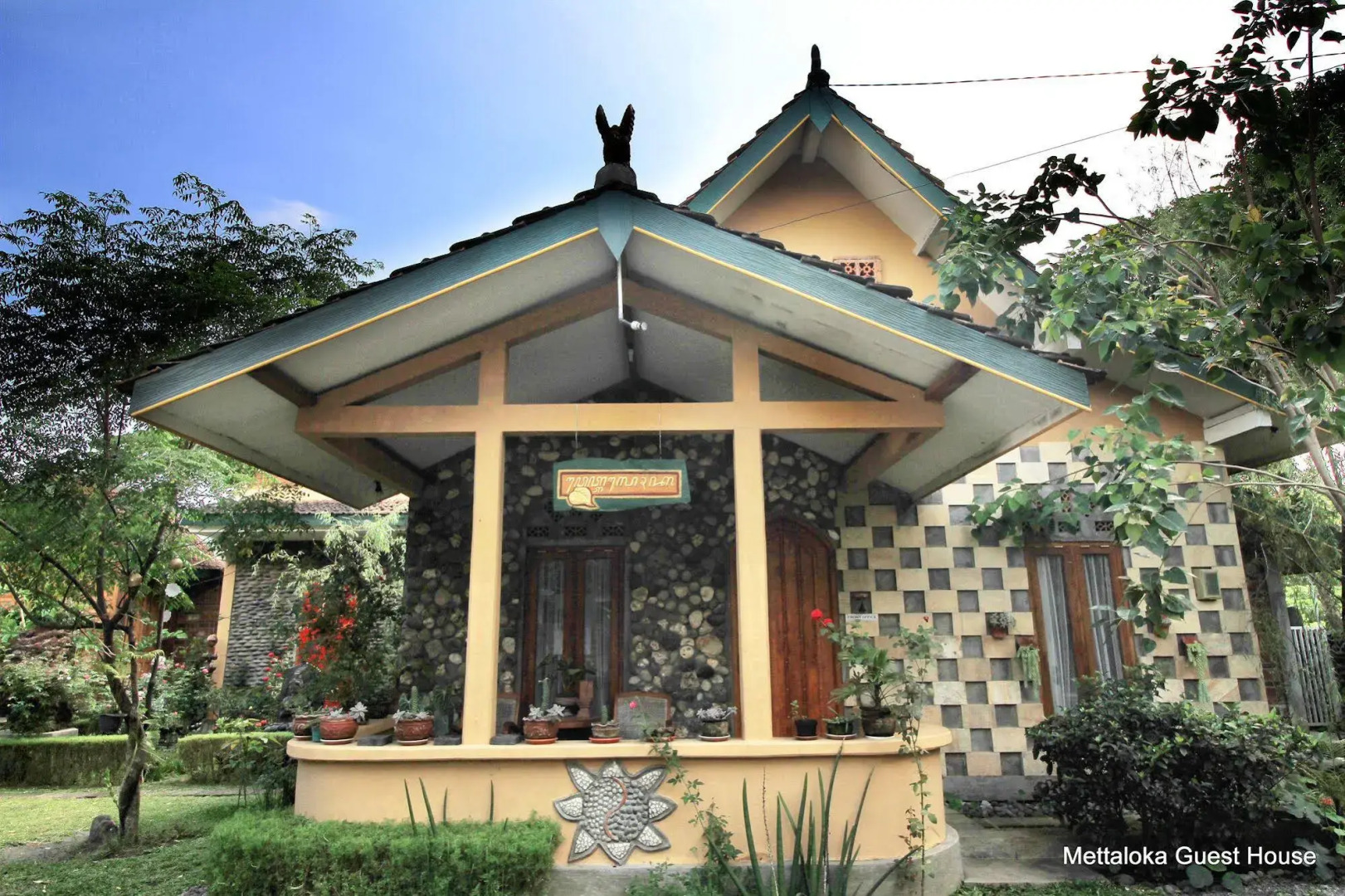 Mettaloka Guest House and Art Space