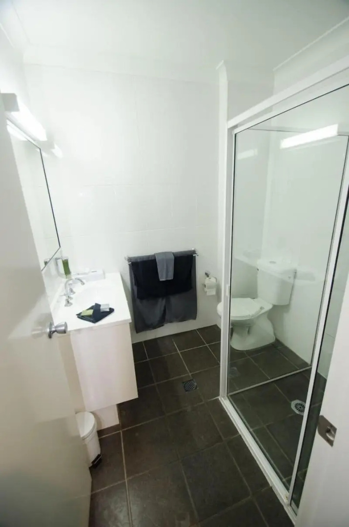 Hamilton's Henry Parkes Motor Inn, Parkes