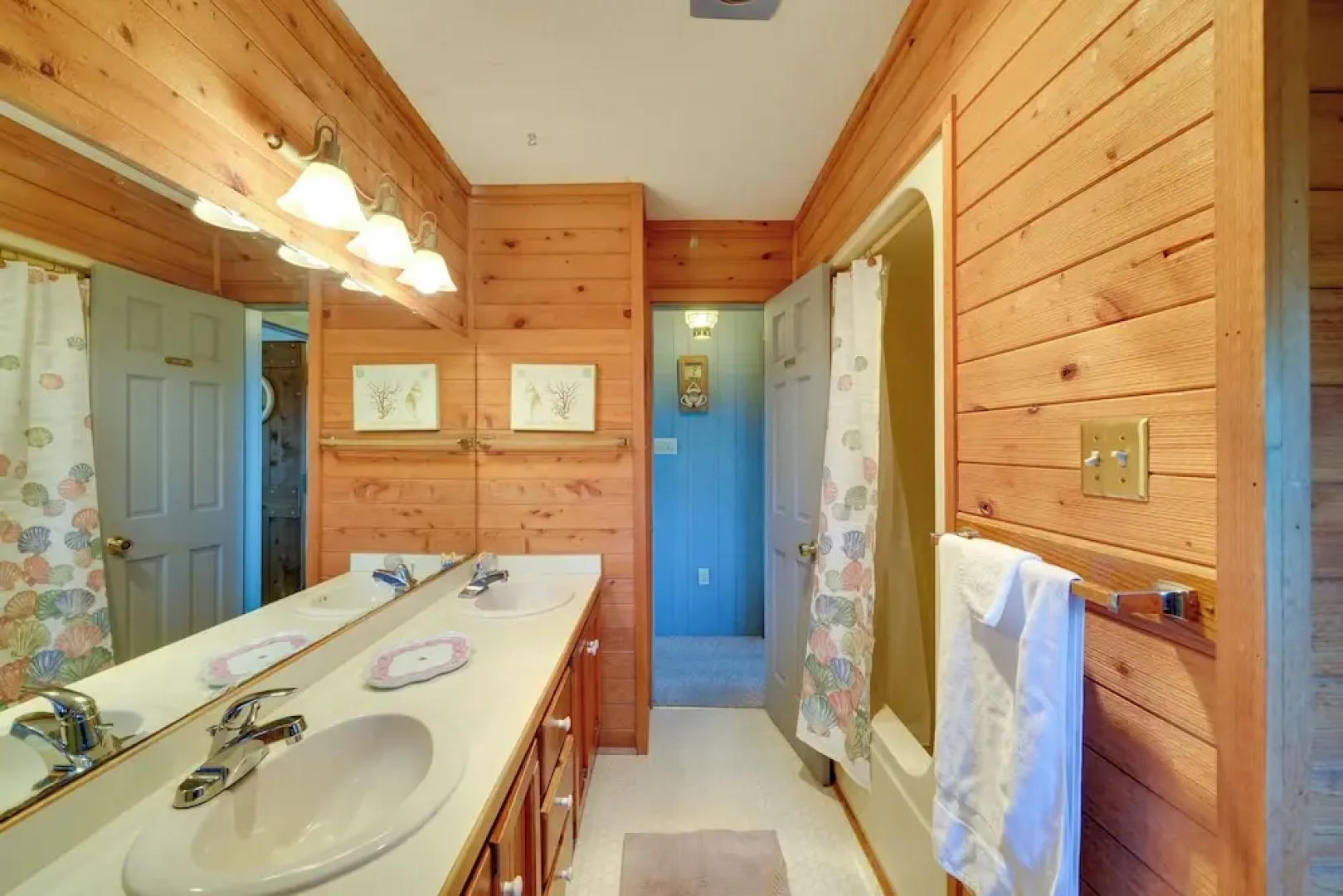 Spacious Kill Devil Hills Getaway w/ 3 Decks!