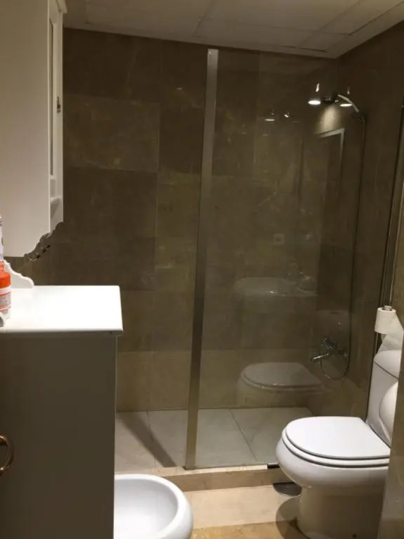 Personal y coqueto en primerísima línea de playa, en la Costa del Sol. Puerto De La Duquesa