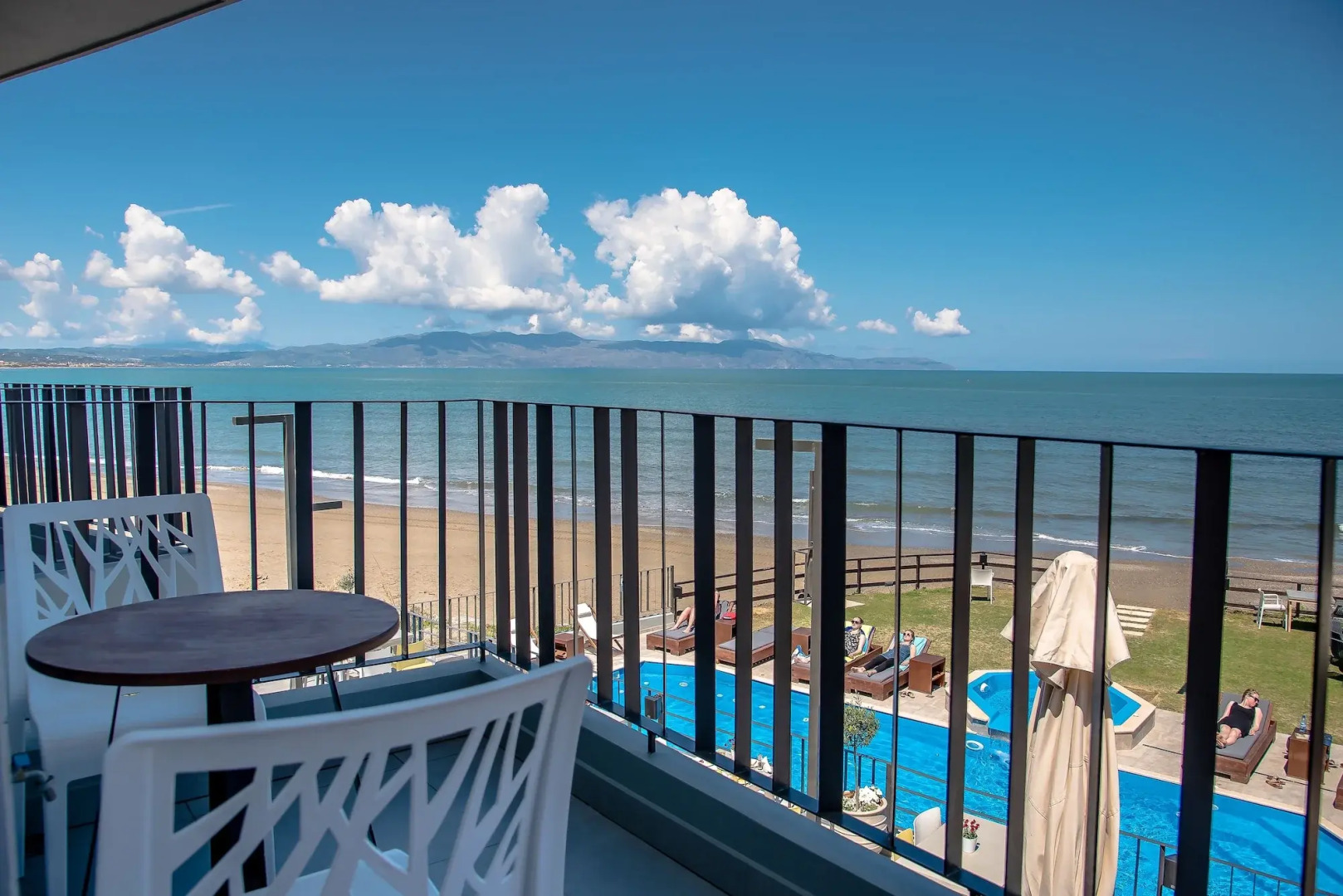 Elia Agia Marina Hotel