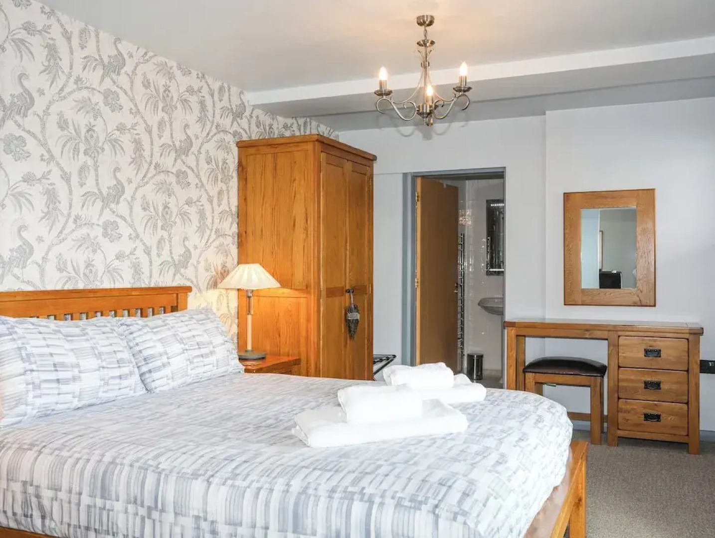 Tegid Lakeside - Bala Lake