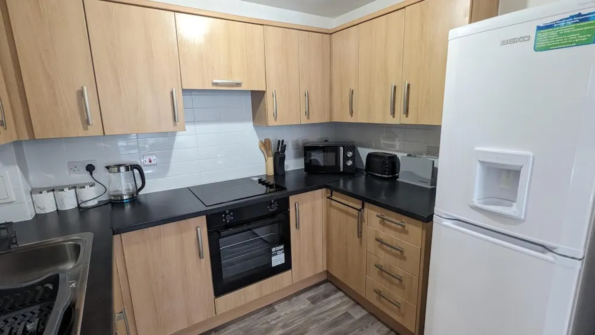 Greenhithe Flat-kent- 20 Mins to London-petsok