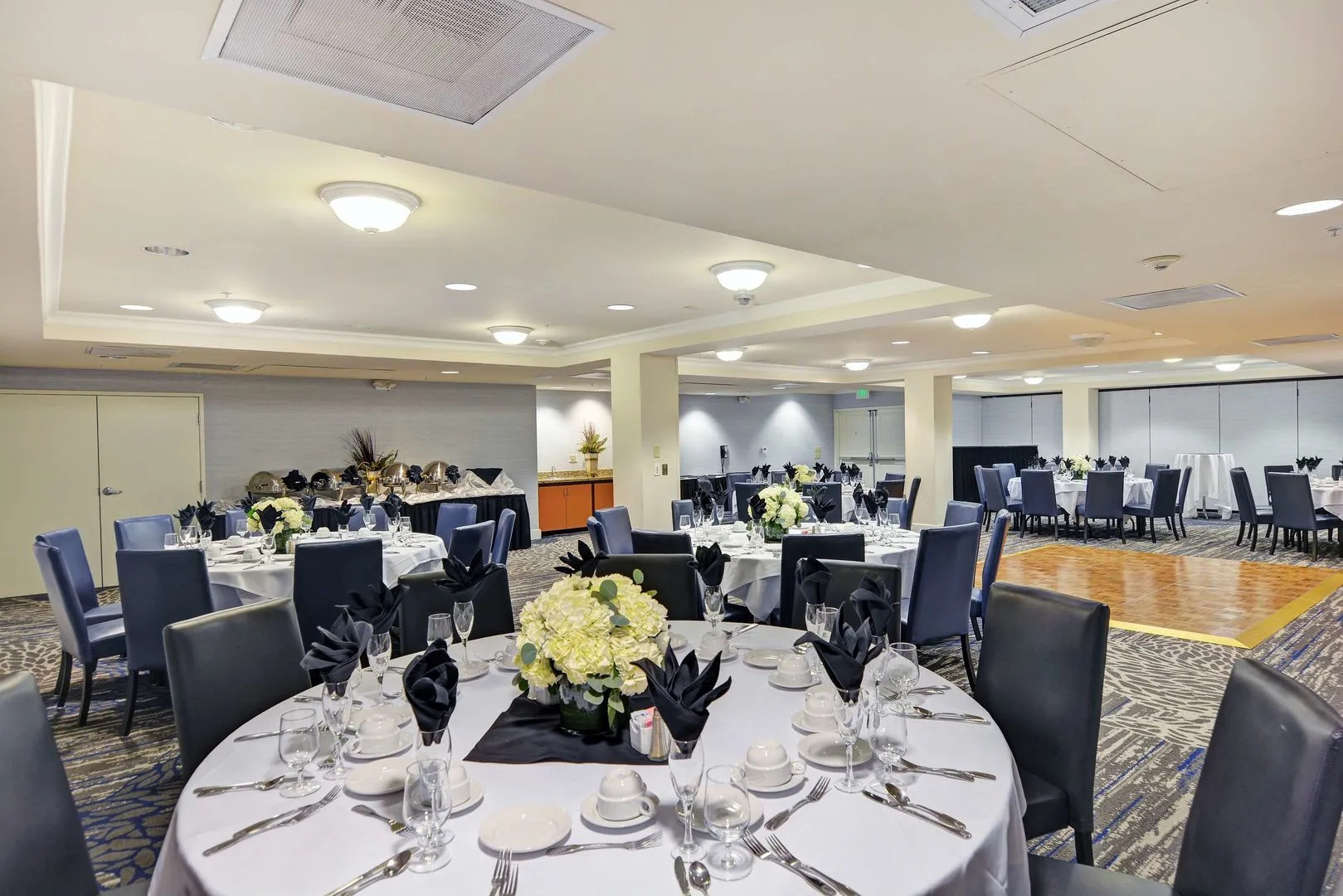 Embassy Suites by Hilton Valencia