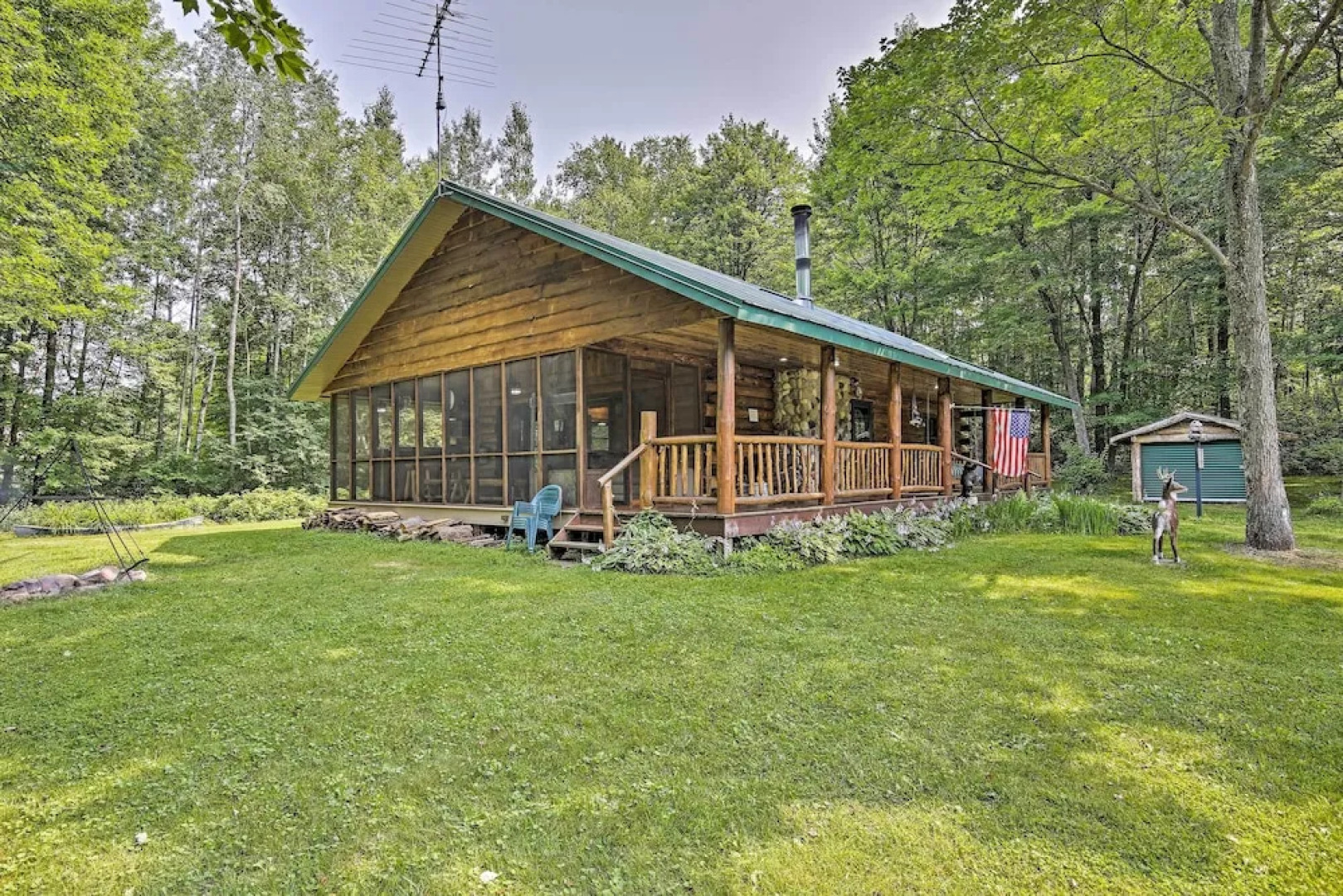 Scenic Cabin on 2 Acres Near Lake Holcombe Marina!