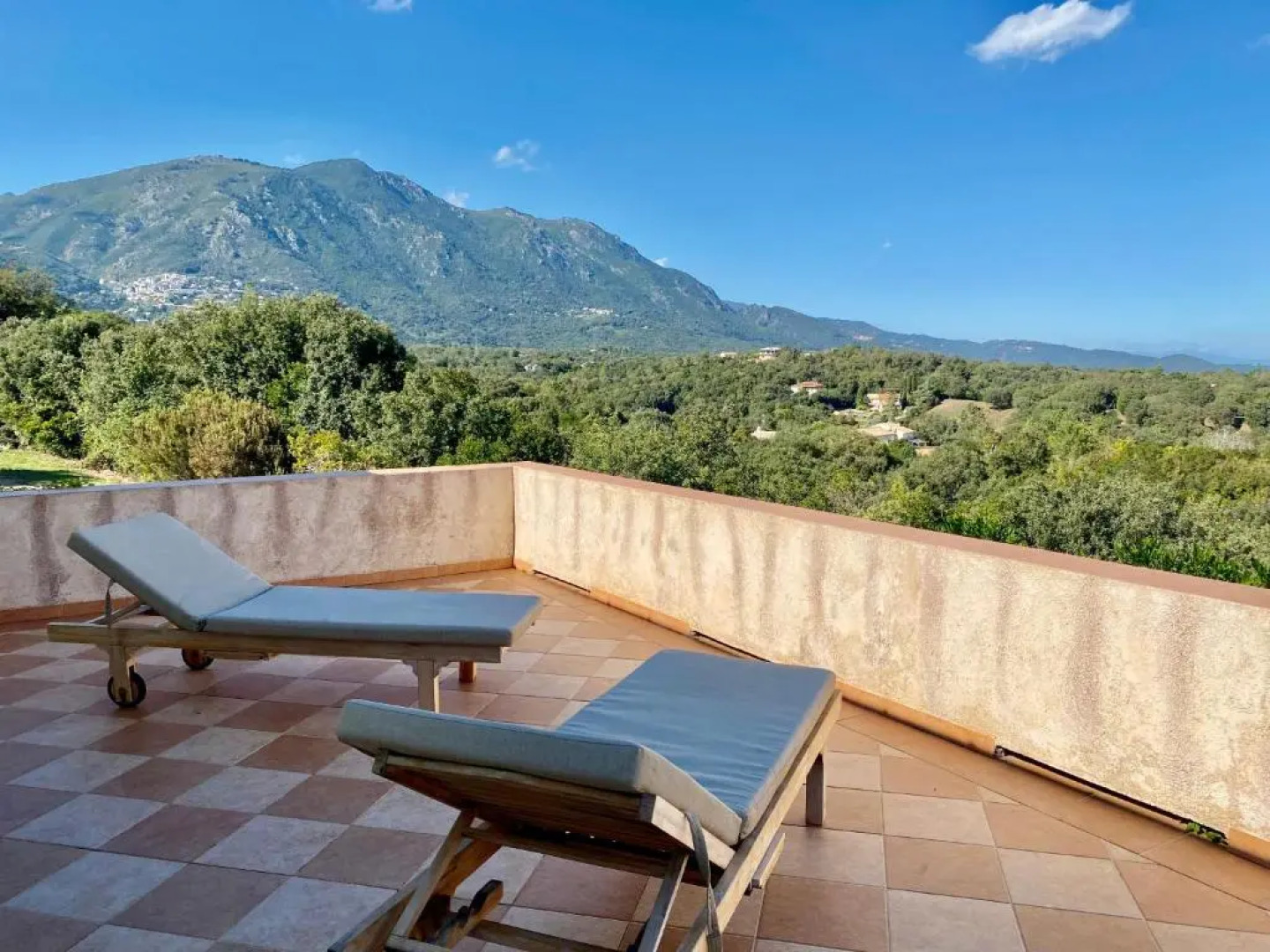 Villa vue mer dans nature protégée, plage à 1,5 km