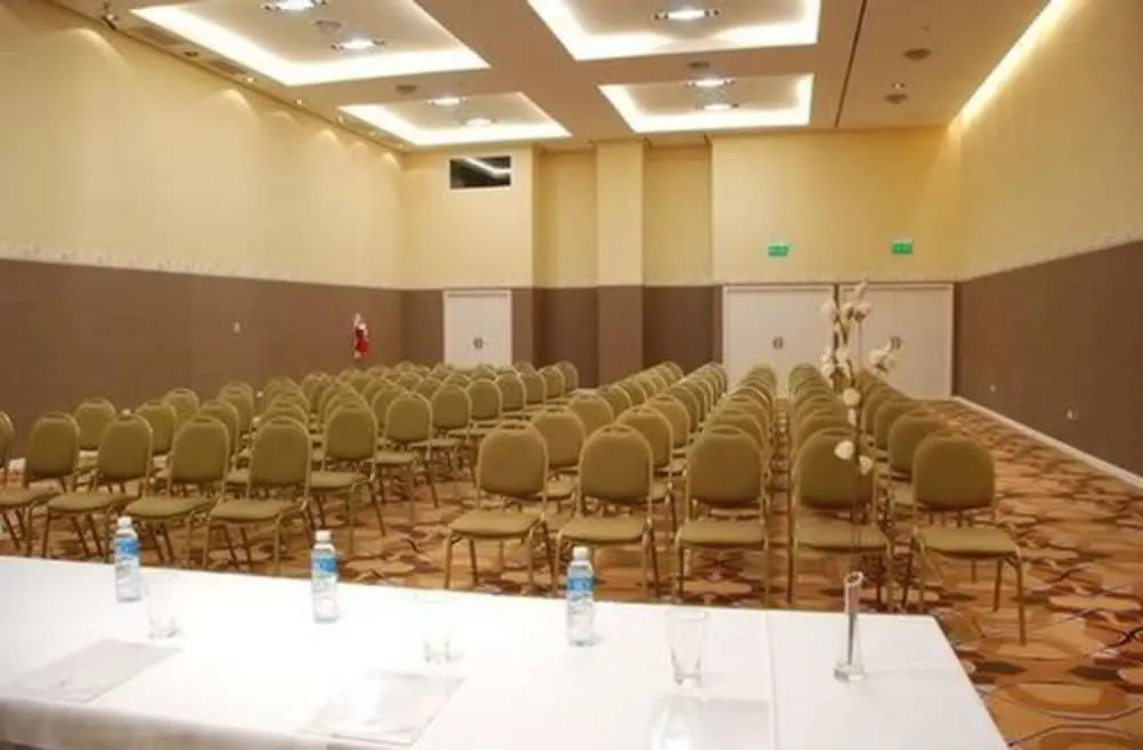 Howard Johnson by Wyndham Villa Maria Casino