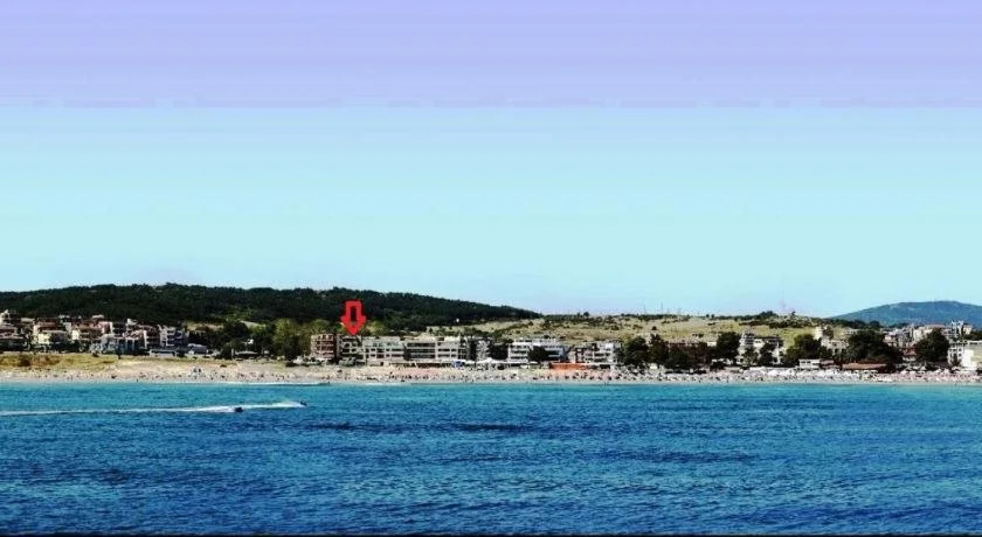 Lucky Beach Apartments