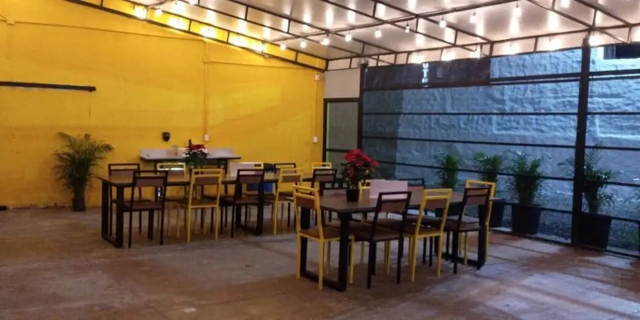 CHECK INN HOSTAL AEROPUERTO GDL - Hostel