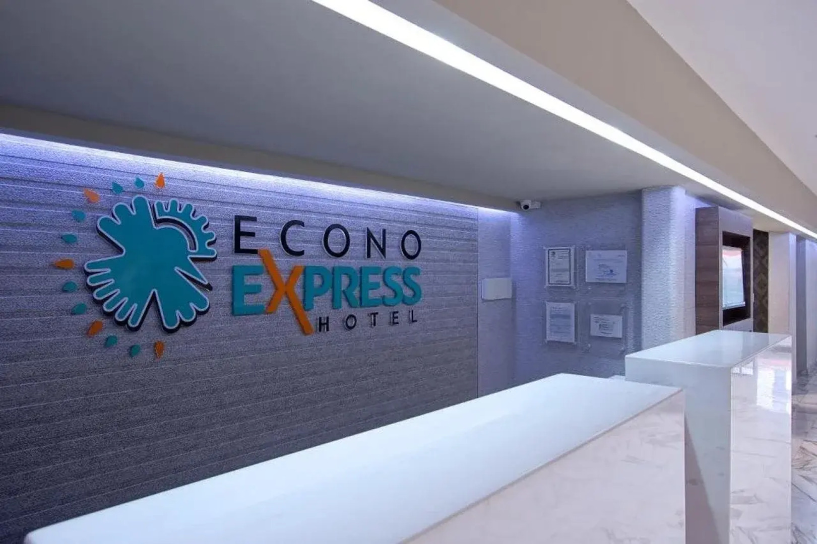 Econo Express Hotel