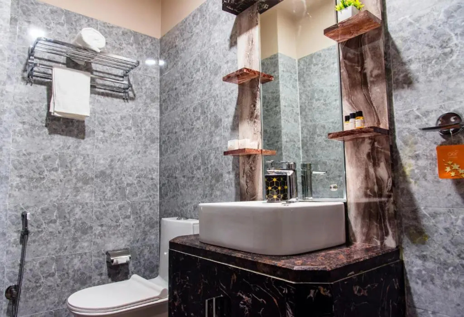 Hotel Divine Paradise - Dibrugarh