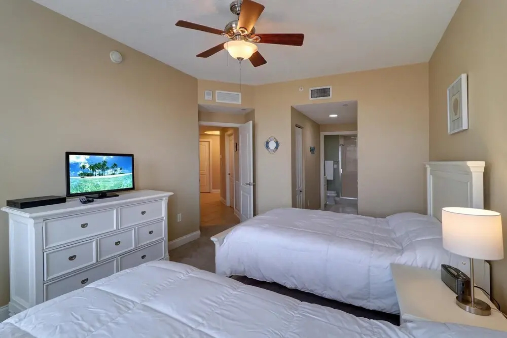 Stunning Beach Front 3 Bd Apartment @ Clearwater Belle Harbor 401