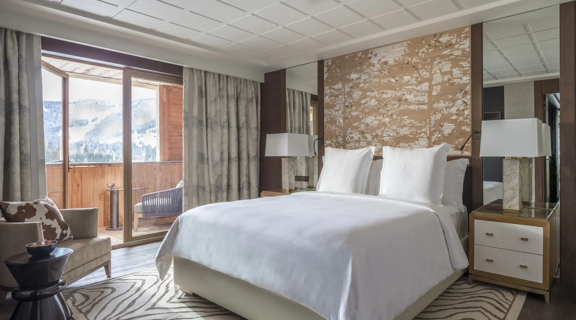 Отель Four Seasons Hotel Megeve