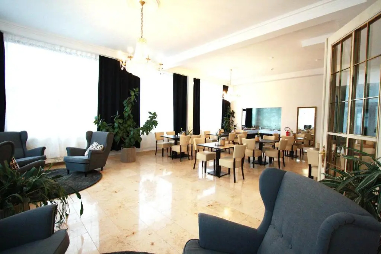 ARRIVEL Hotel Kirchheim - bisher: Novitel