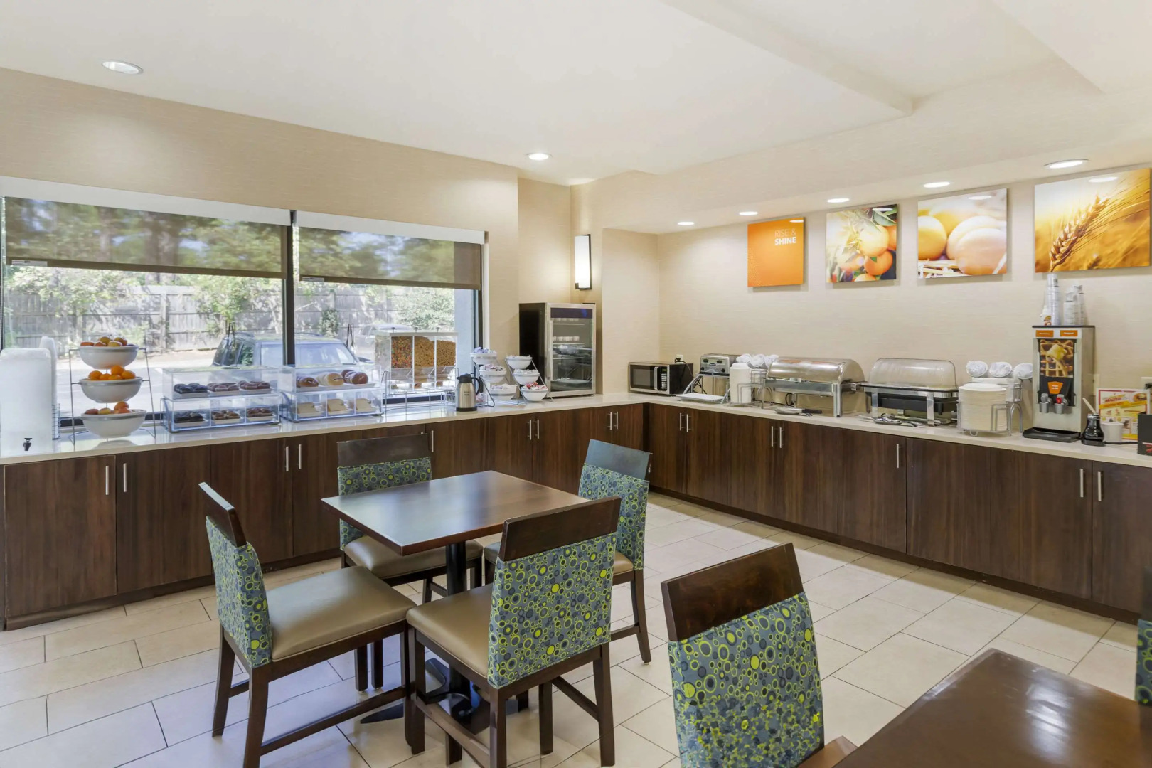 Comfort Suites Columbia Northeast - Fort Jackson