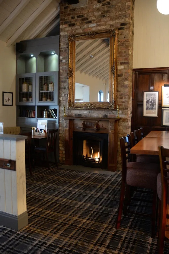 The Boat & Horses Inn