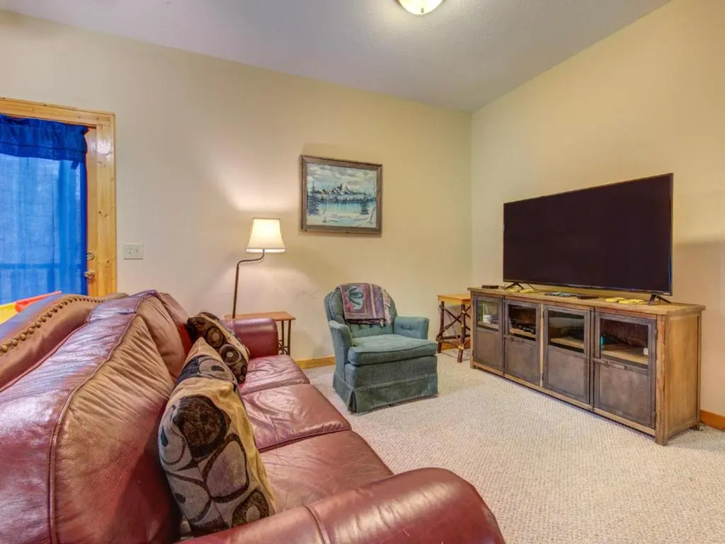 Mountain Magic, 3 Bedroom, Pool, Hot Tub, Game Room, Fireplace, Sleeps 9