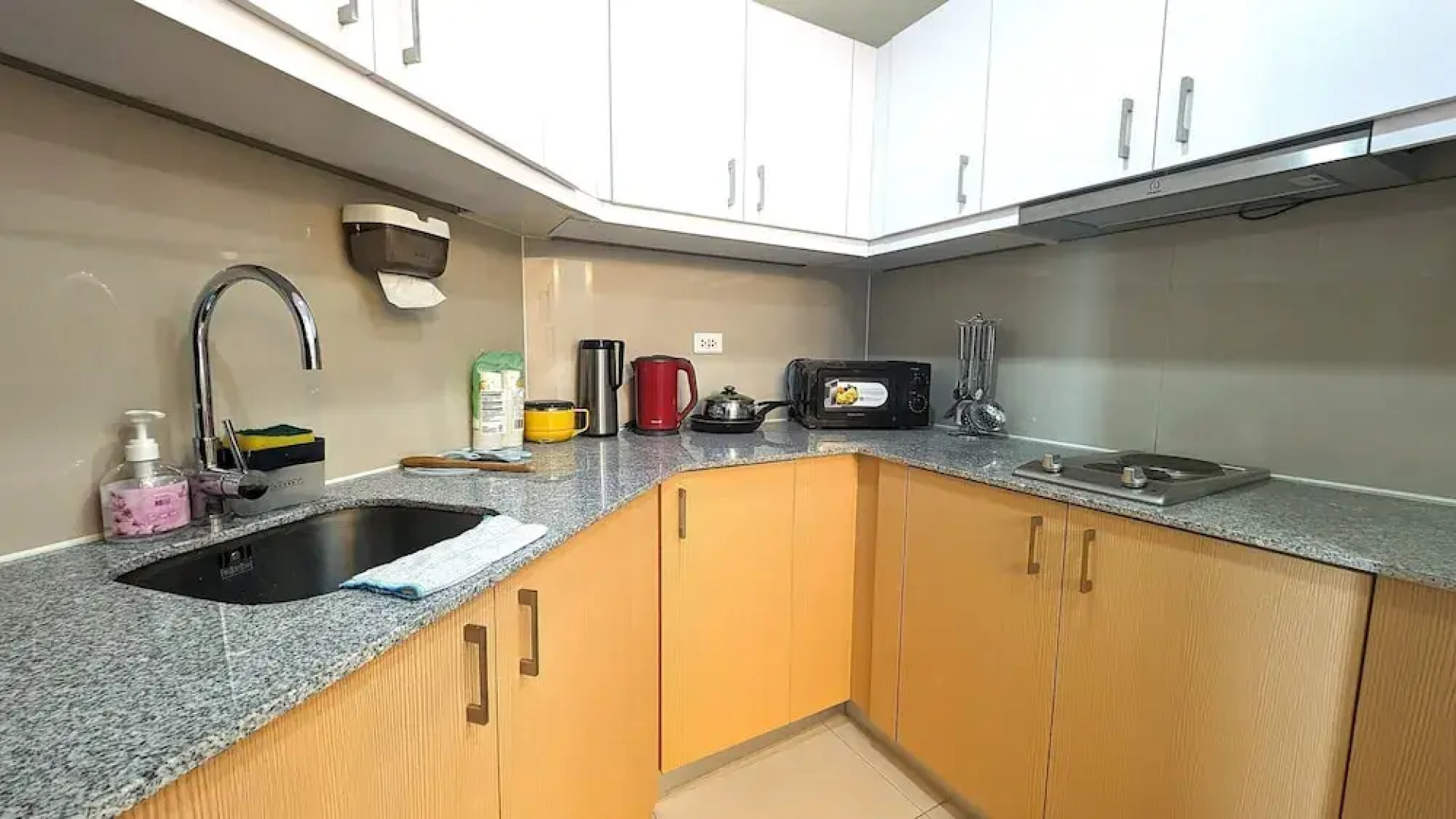 EG Private House - BGC Uptown