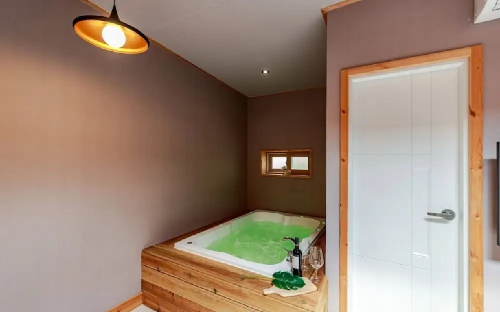 Ulsan (Baenaegol) Libe Pension