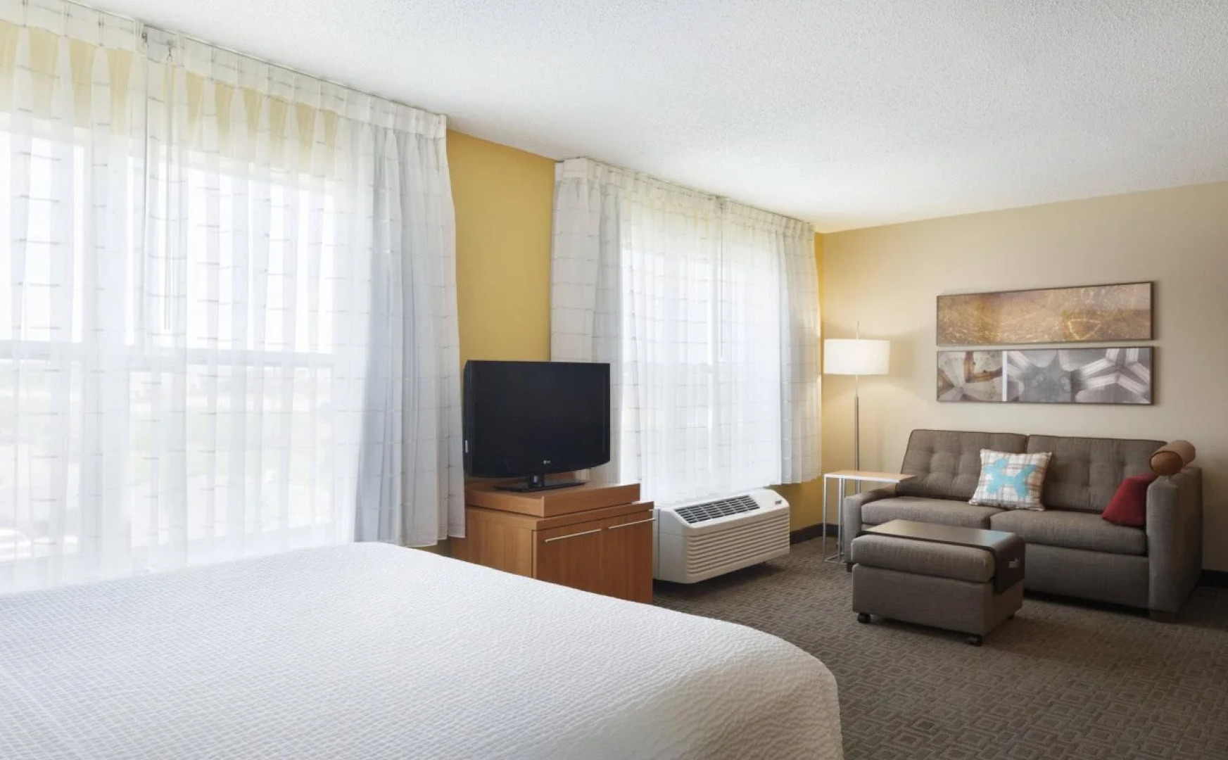 TownePlace Suites Chicago Naperville