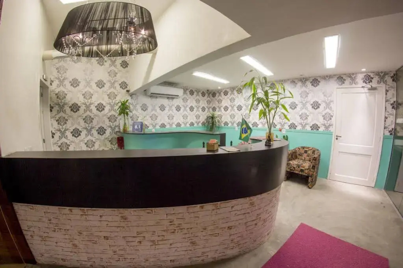 Vivaz Boutique Hotel