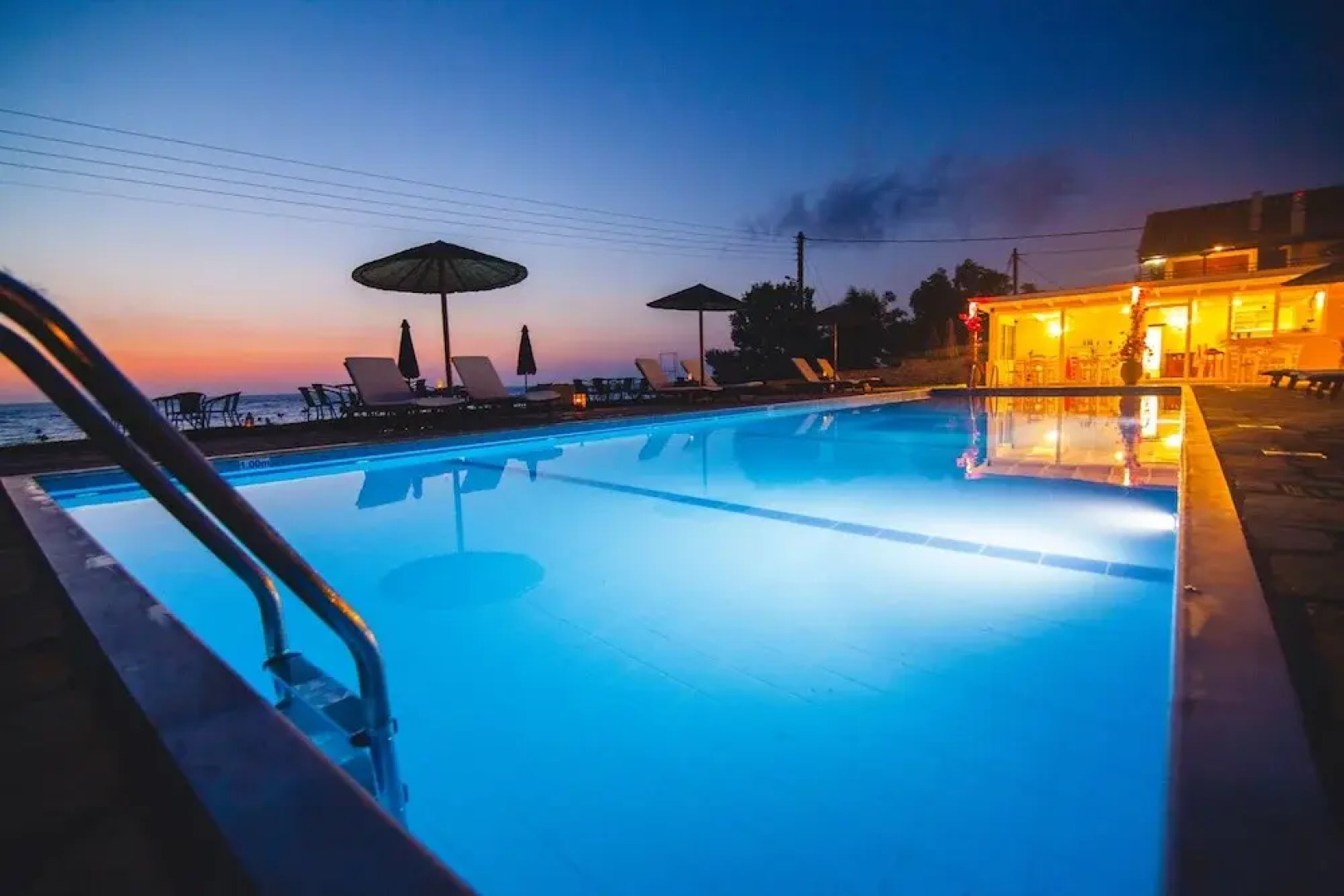 Kyparissia Blue Luxury Rooms & Suites
