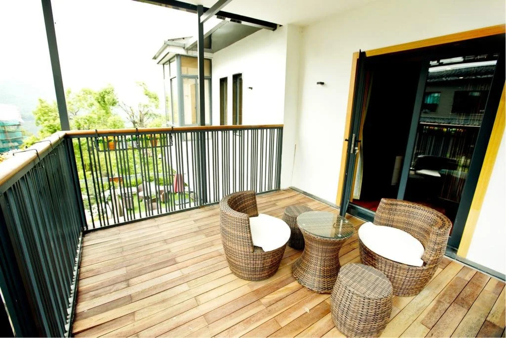 Westlake Longshang Boutique Hotel