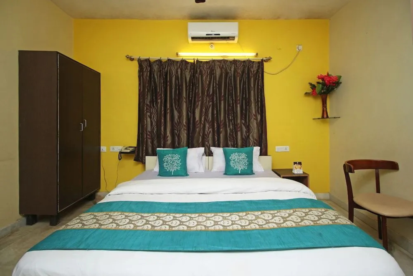 OYO 8496 Hotel SK Regency