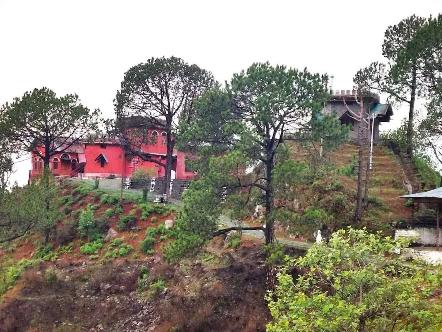 Jaitak Resort By Pine