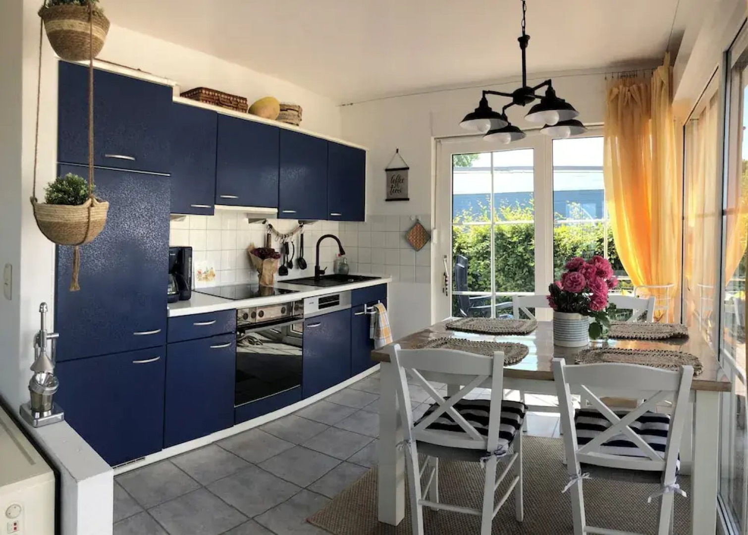 Serene Waterview Retreat 2 Bedrooms in Mönkebude, Germany