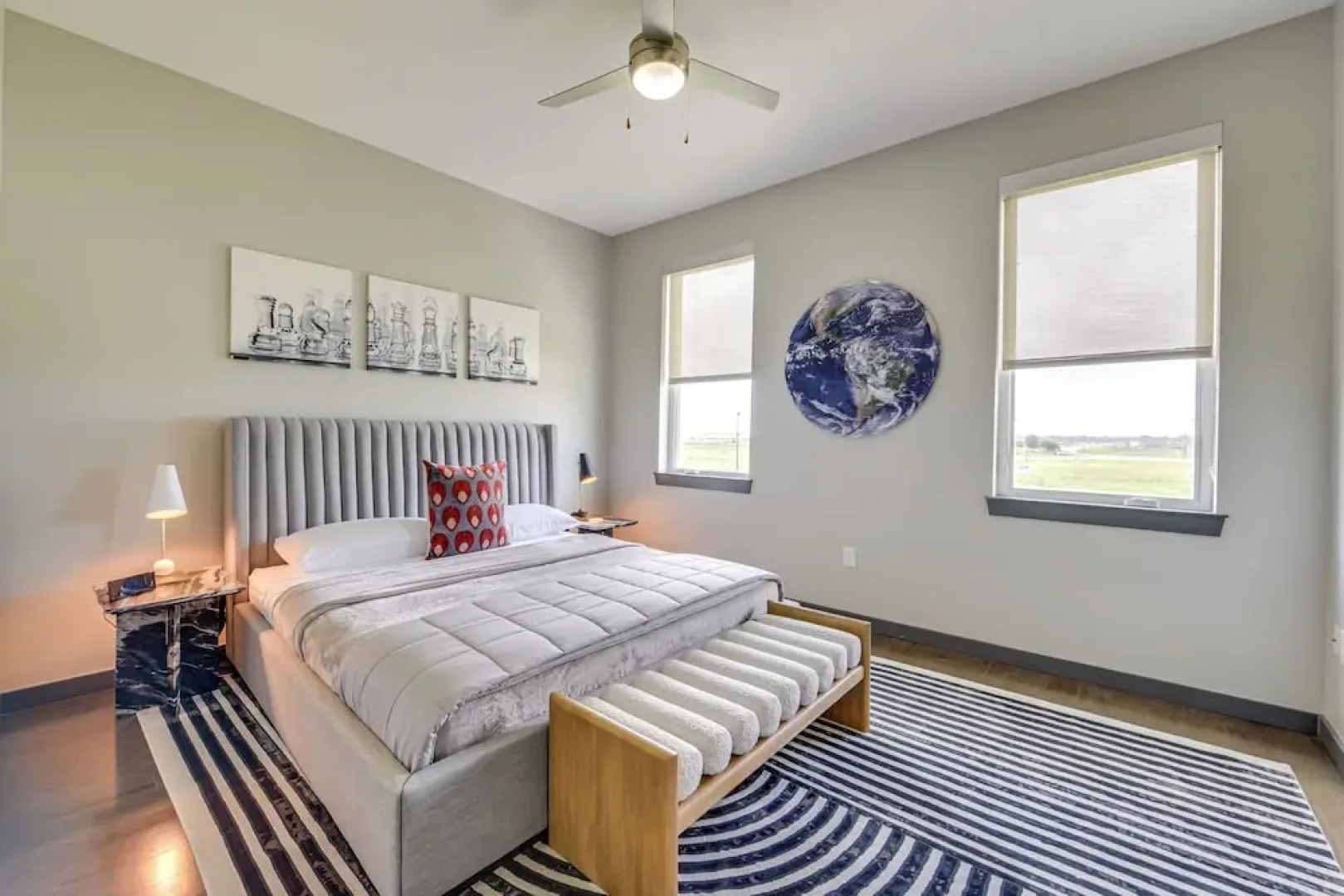 Modern Lake Charles Condo w/ Balcony: 7 Mi to Dtwn