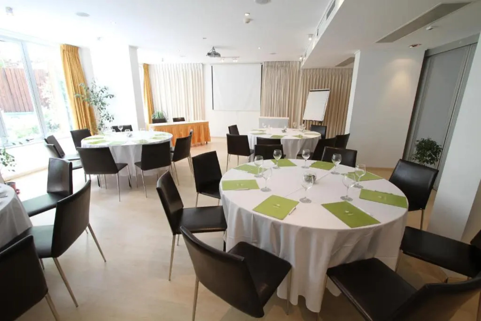 Regency Golf - Hotel Urbano