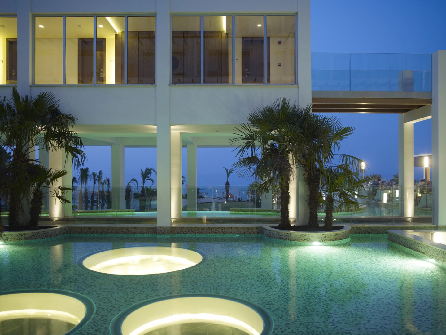 Sunrise Pearl Hotel & Spa