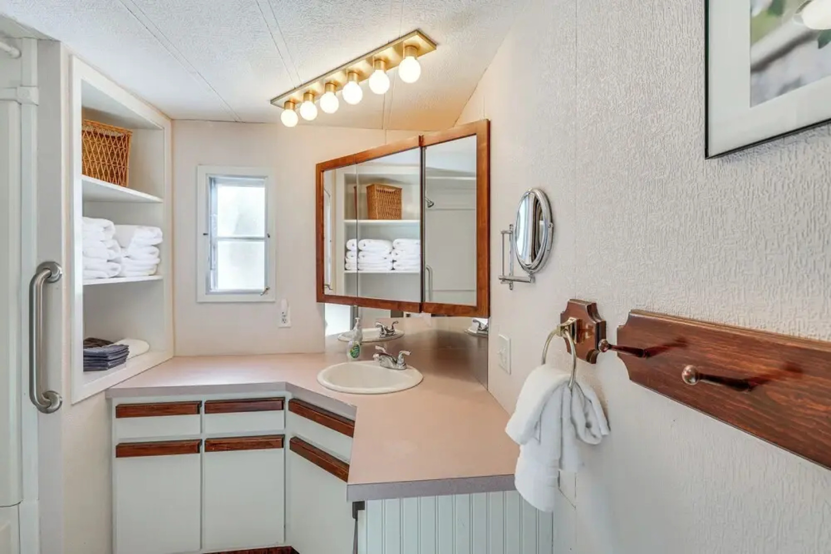 2 Mi to Sturgis Motorcycle Rally: Peaceful Home