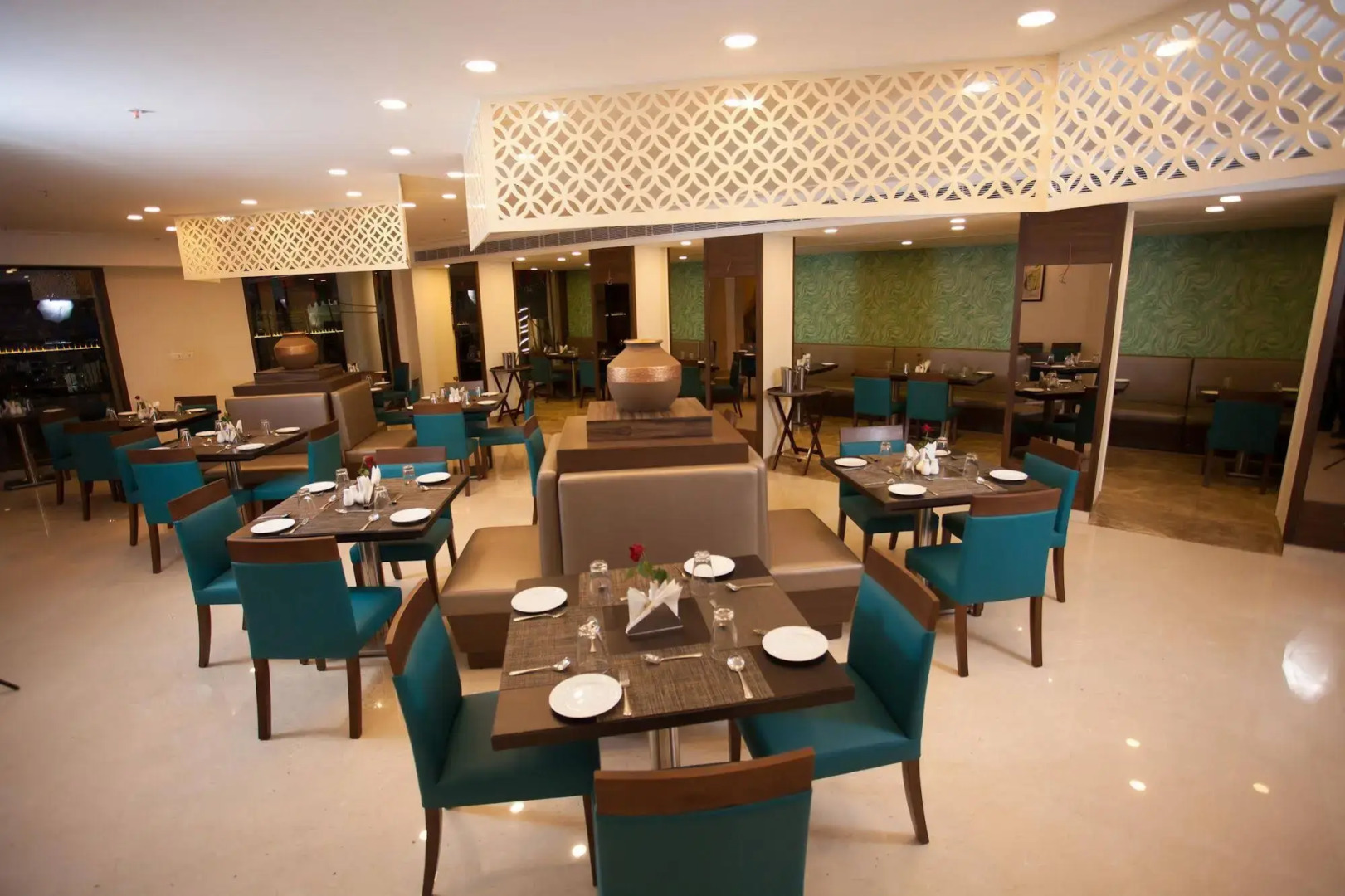 Hotel Ganpat Grand, Palani